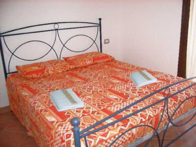 Residence Ibiscus 카스텔사르도 외부 사진